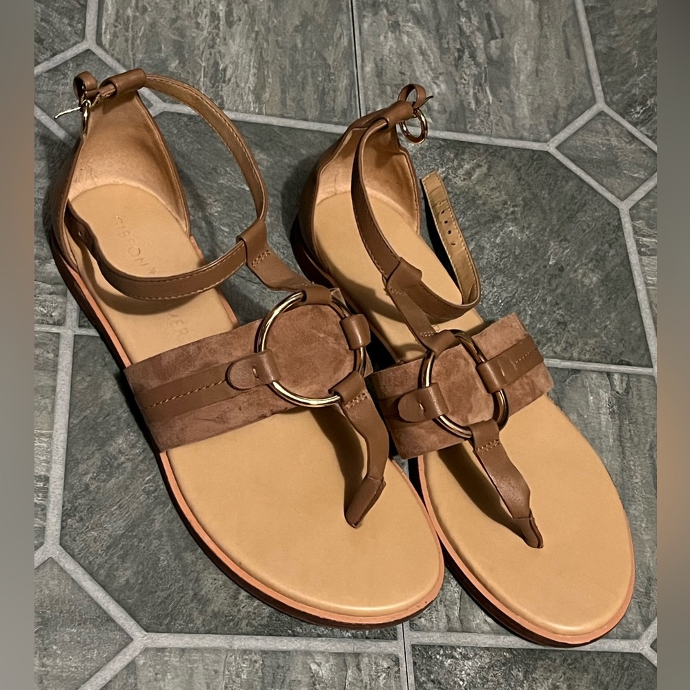 Women sandal